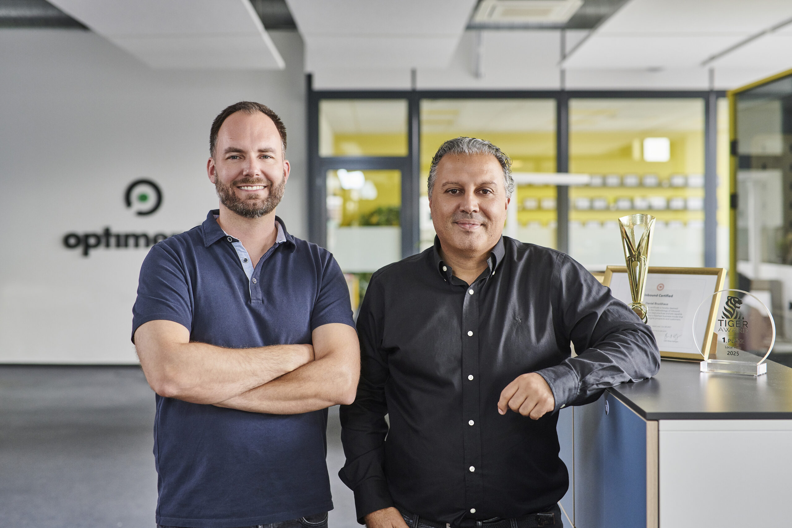 Die beiden Gründer der Optimerch GmbH im Büro in der Dortmunder Innenstadt